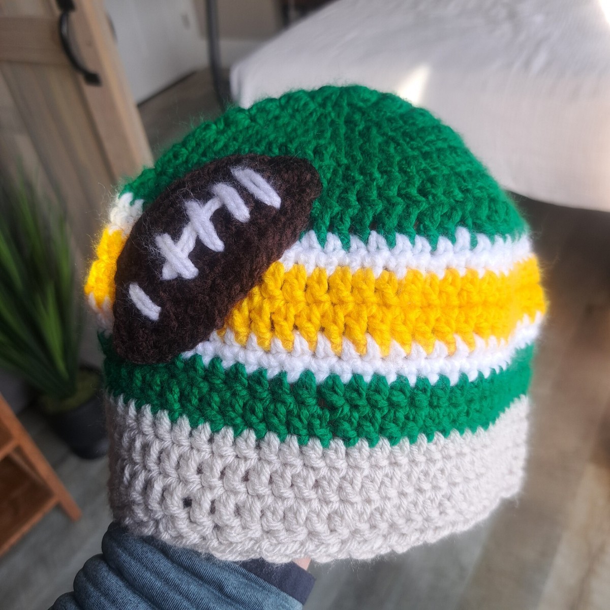 Handmade Crochet Football Knit Hat Kids Youth Green Bay  display picture 2