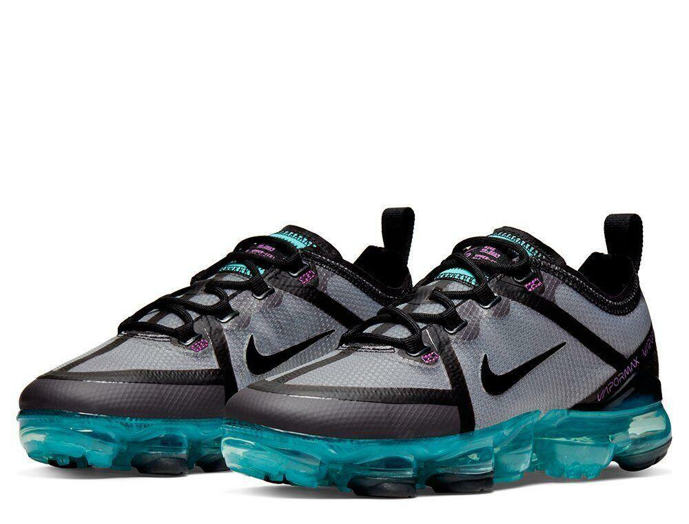 grey junior vapormax