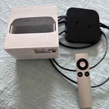 Apple TV 3rd Generation 1080p 8GB HD Media Streamer A1469 w/ Remote &Power Cable