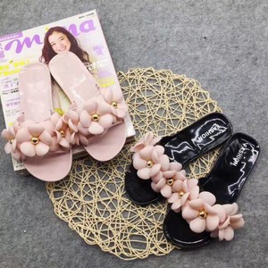 ladies jelly flip flops