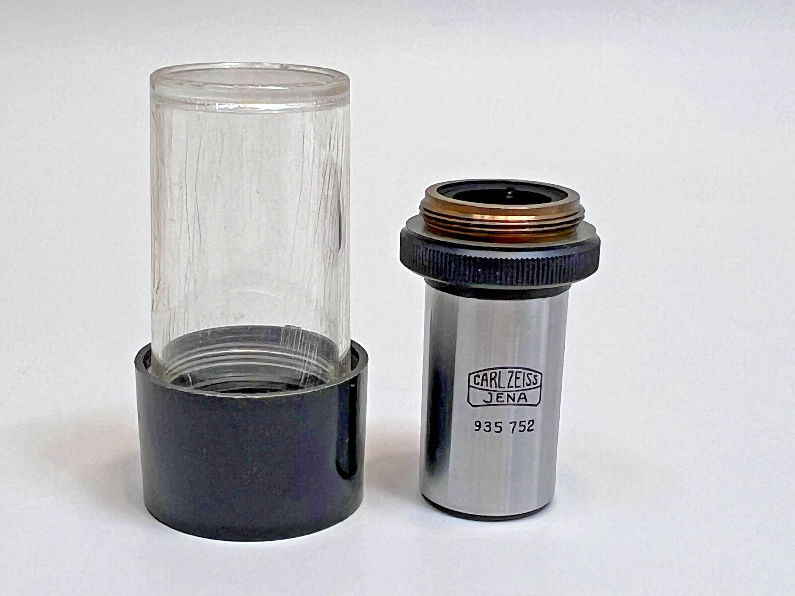 Vintage Carl Zeiss Planachromat Microscope Objective Lens 2,5 /0,07 160 w/Case