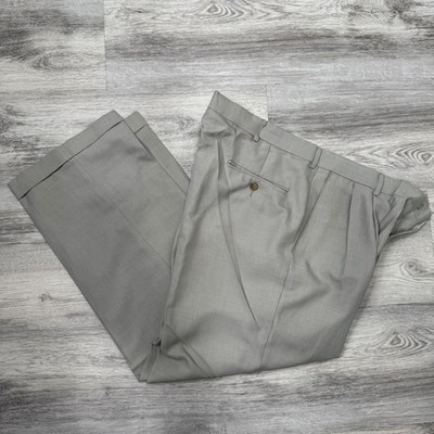 Haggar Men's Dress Pants Pleated Gray Business Casual Career Trousers Sz 36
