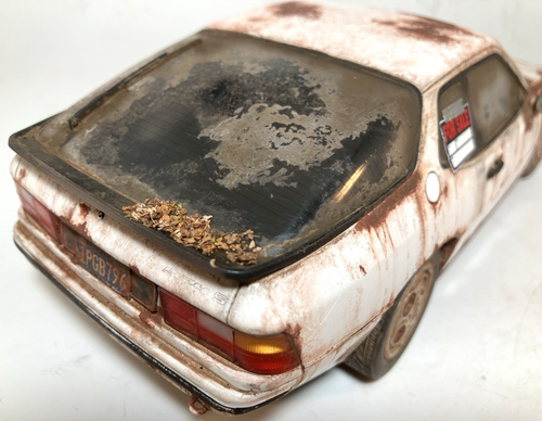 Rusty Porsche 924 S 1986 Weathered Barn Find Custom Patina KK Scale 1/18 Diecast - Picture 10 of 24