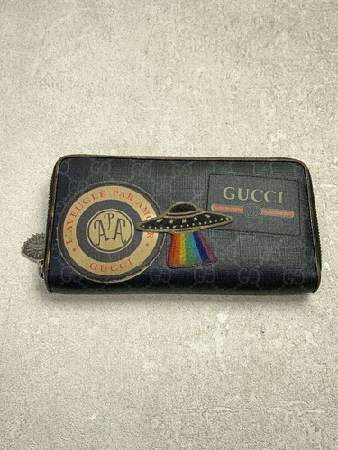 Portefeuille long GUCCI GG Supreme