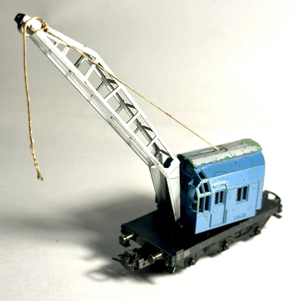 Märklin HO Crane with Vintage Model Railroad Freight Cars for sale