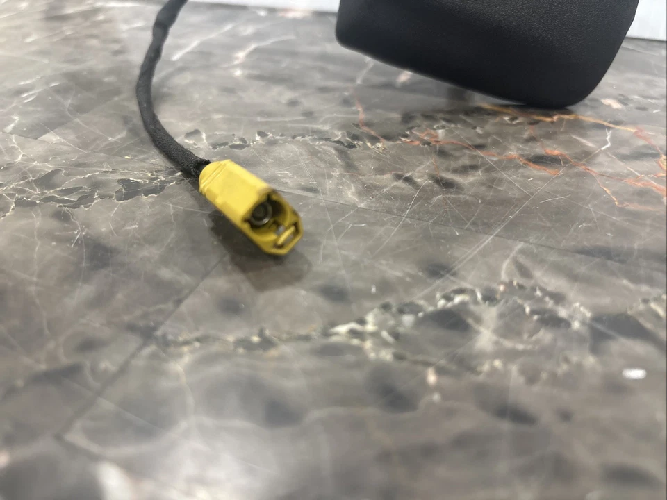 Conjunto de antena de radio satelital Dodge Grand Caravan 16-20 OEM 68292509AA Foto 2 de 4