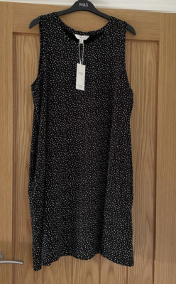 MARKS & SPENCER BLACK AND WHITE SPOT / DOT SLEEVELESS SLIP ON DRESS SIZE 20 BNWT