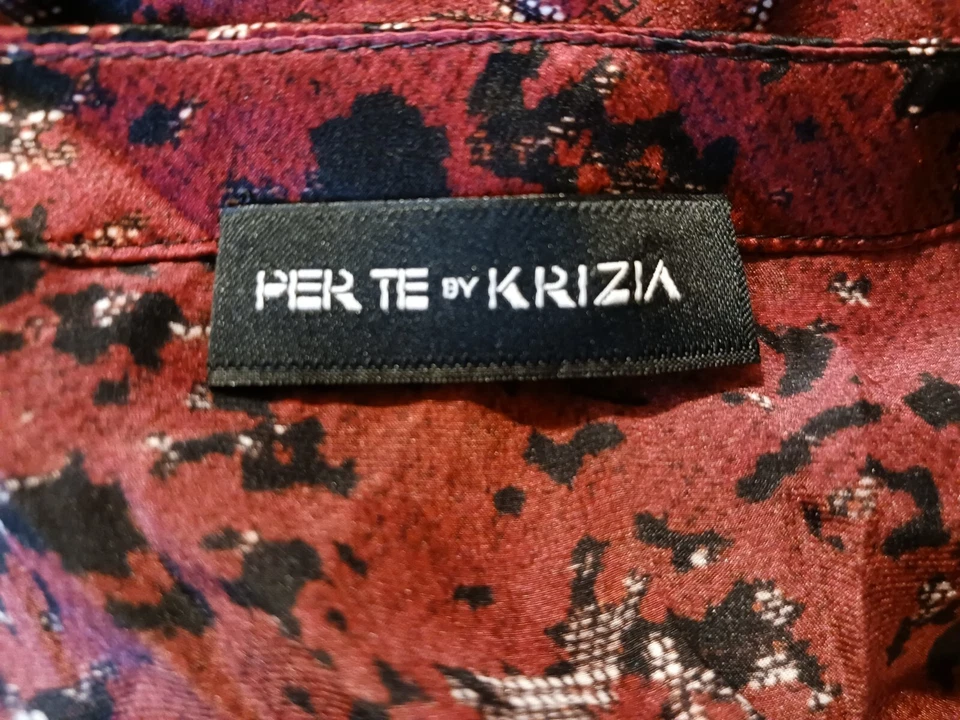 Blusa PER TE BY KRIZIA 18W Roja con Estampado Negro Manga Larga Cuello en V 100% Seda Foto 2 de 4