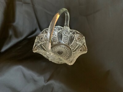 L E Smith Glass Basket Quintec