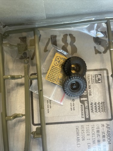 British Ord. QF 6-Pounder ATG Mk.IV 1/35 Scale AFV Club Unassembled Kit#AF35217 - Picture 6 of 7
