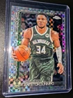 2025 Topps Giannis Antetokounmpo Base (Raw)