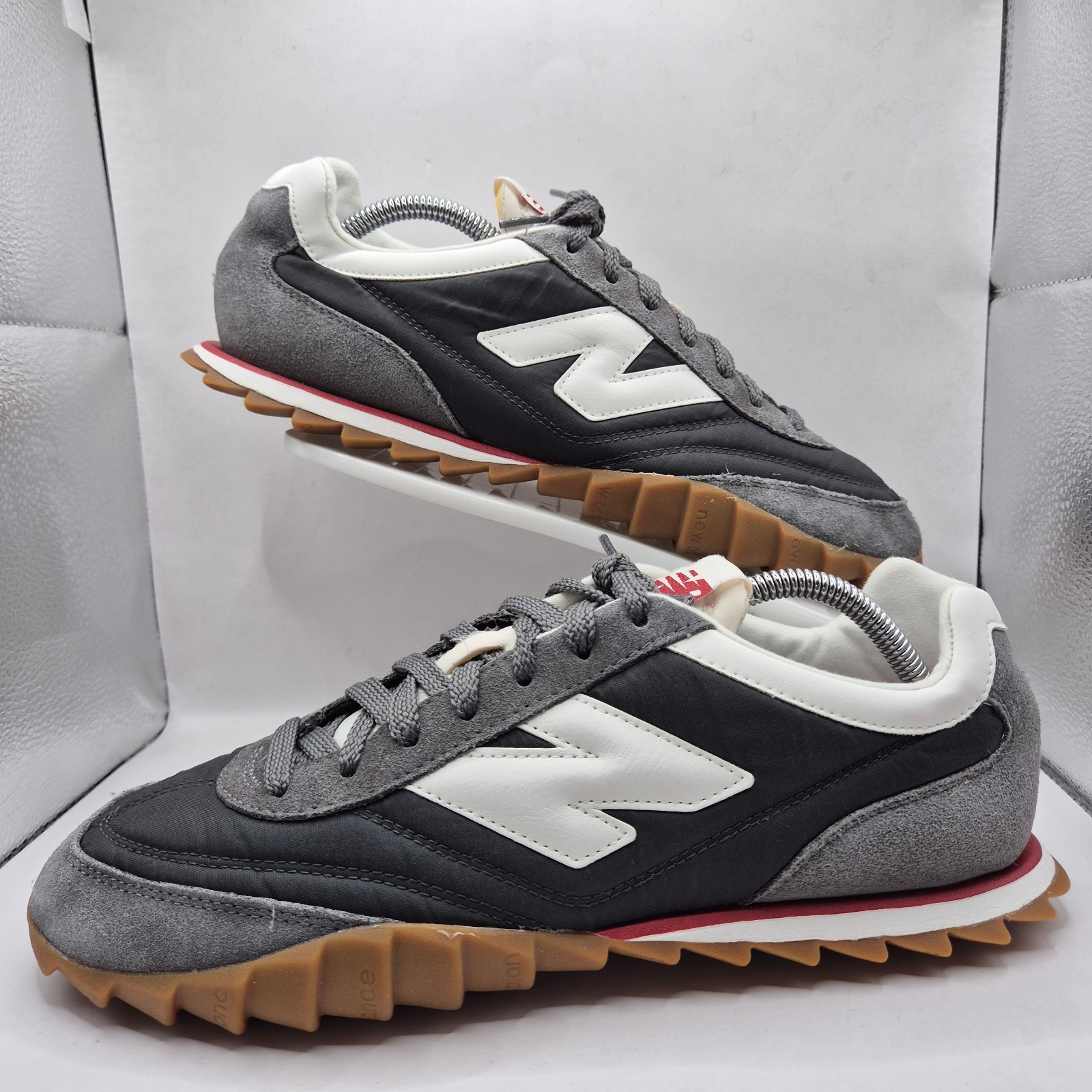 SAOLA New Balance RC30 Scarpe da Ginnastica Uomo UK 10.5 Castle Rock Crimson Gum Sole Casual Retrò