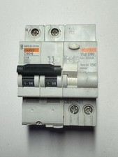 Disjoncteur différentiel bipolaire Merlin Gerin C60N 16A 30mA.