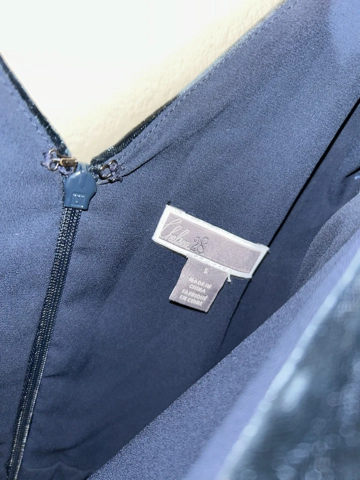 Vestido midi de terciopelo con hombros fríos Chelsea28 para mujer talla pequeña Foto 4 de 4