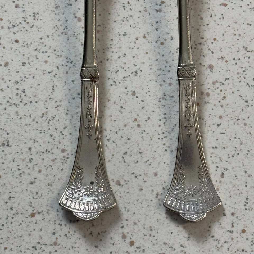 批量 2 件 Rogers Bros A1 Crown Patten 银盘 7 英寸 晚餐叉 — 第 3/4 张图片