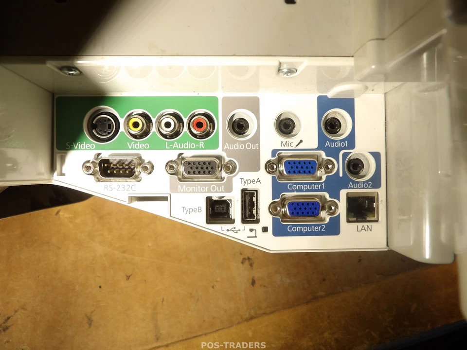 Epson EB-440W Ultra Short WXGA Beamer Projector 3LCD 2200 Lumens - 1938 HOURS - Bild 4 von 4