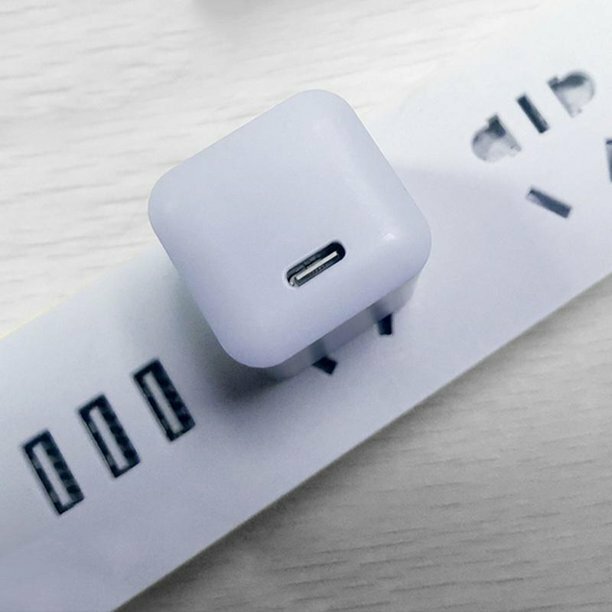 Apple MU7T2LL/A 18W USB-C Power Adapter - White for sale online | eBay