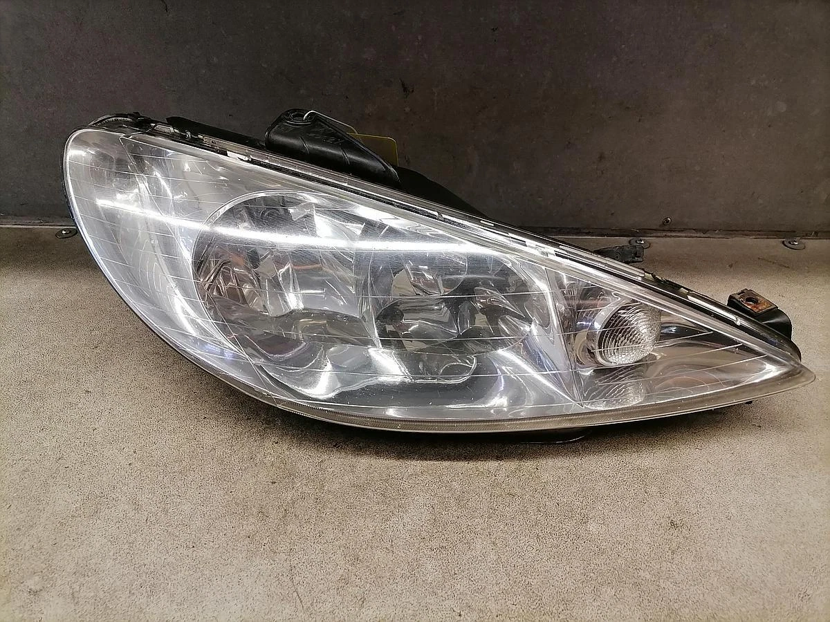 Peugeot 206 Scheinwerfer vorn rechts Lampe Facelift 9628666780 