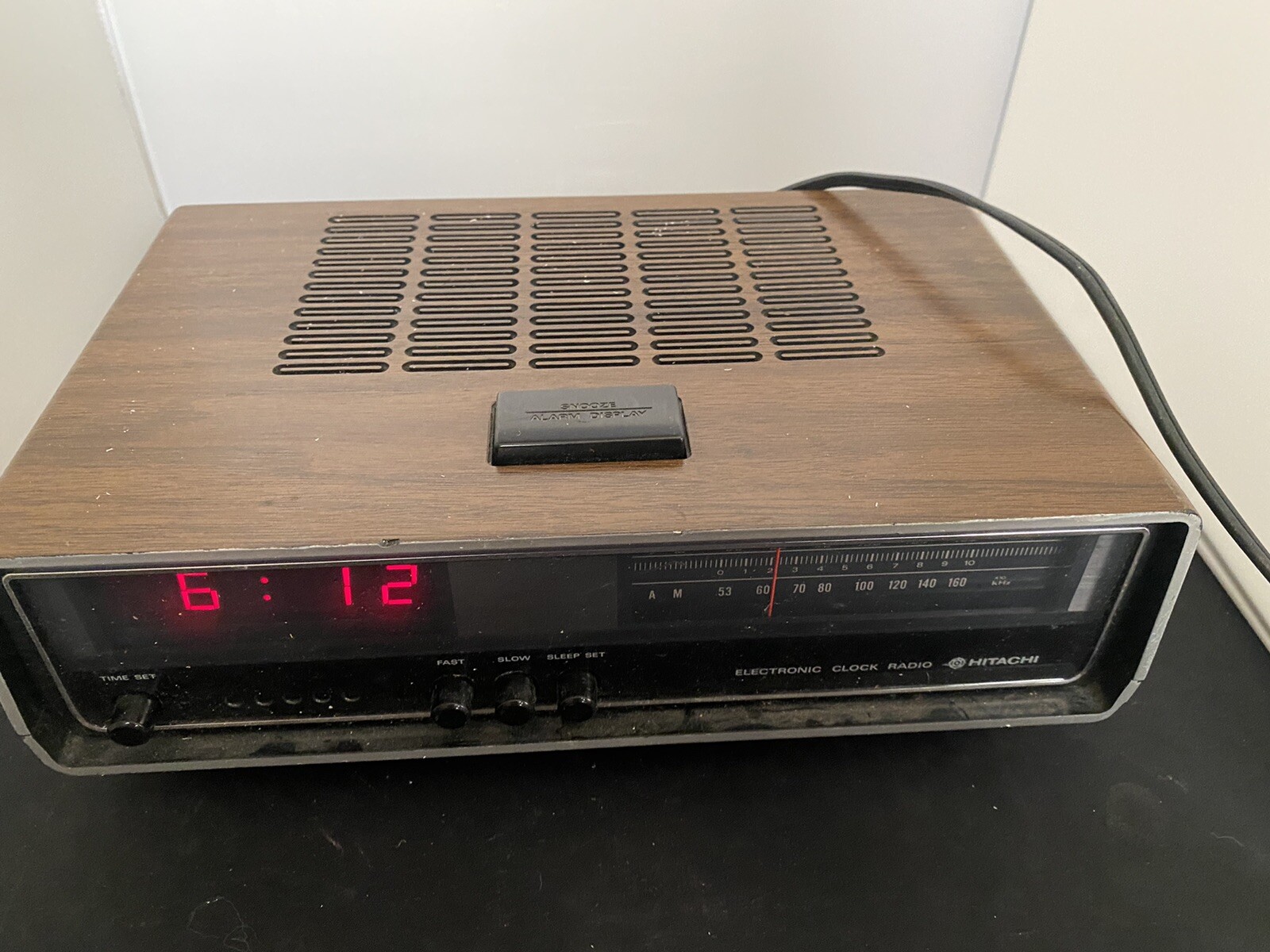 Vintage Hitachi Digital Clock Radio Model KC670H Am/Fm. Working!Nice