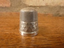 A nice Vintage size 17  Thimble Sterling silver #1