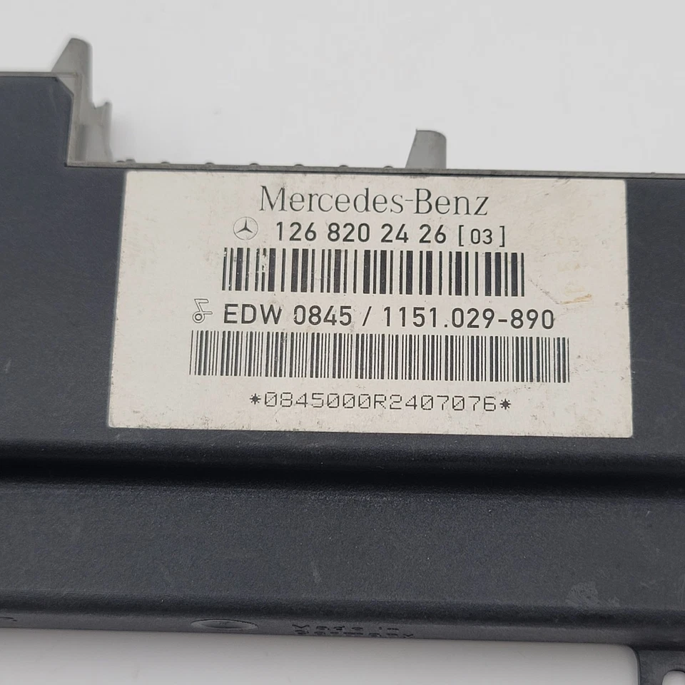 1990 - 1995 Mercedes Benz E320 Anti Theft Alarm Control Module OEM 1268202426 - Image 4 of 4