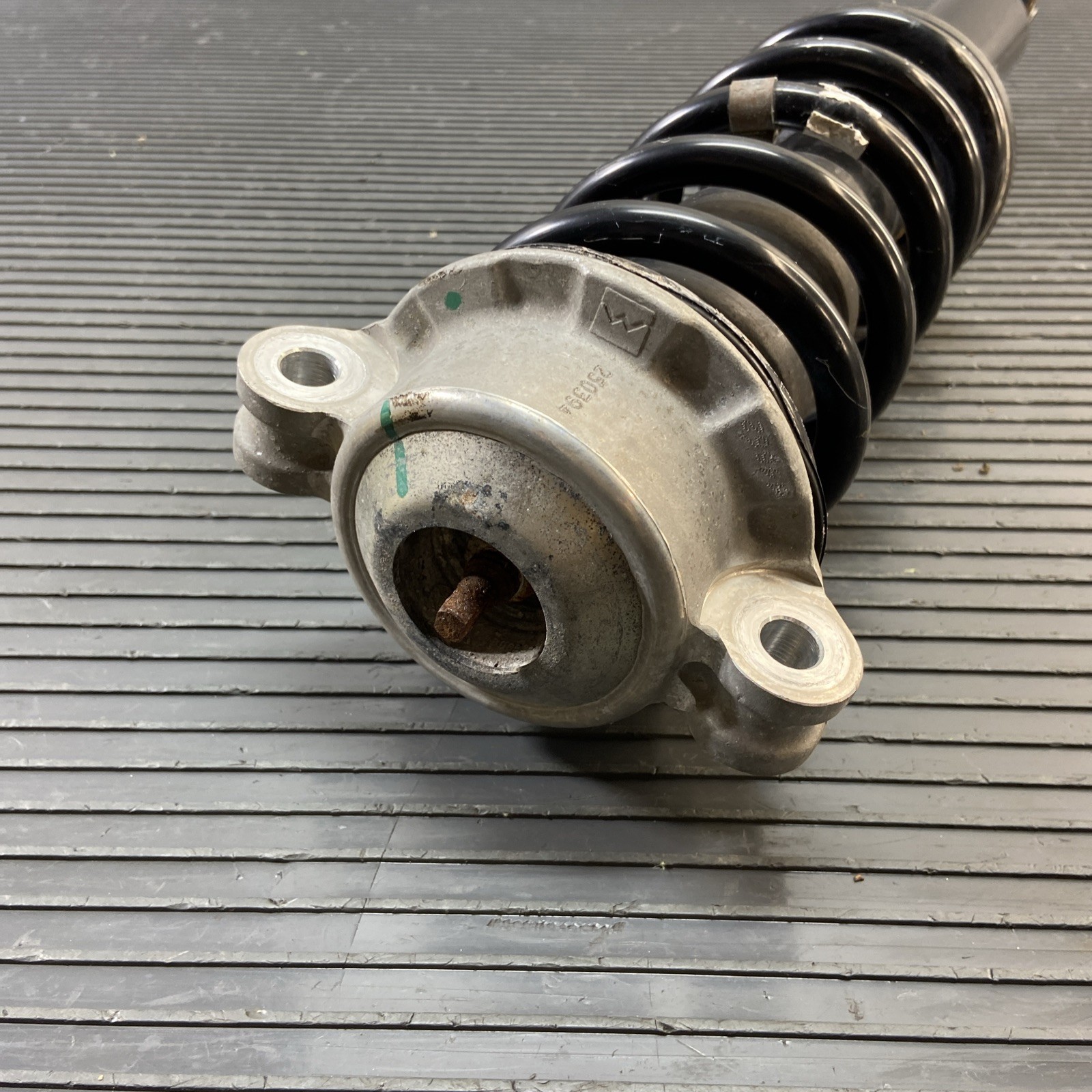 2018-2023 Ferrari Portofino RWD Front Left Or Right Strut Shock 854341 OEM