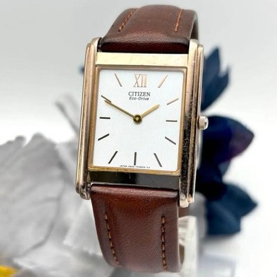CITIZEN Stiletto Eco-Drive Square G820 Herrenuhr