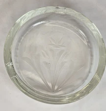 Small glass ashtray with cut design Floral / Flower Design on bottom