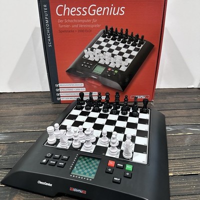 Millennium ChessGenius Schachcomputer Mit 2000 ELO *Incomplete*
