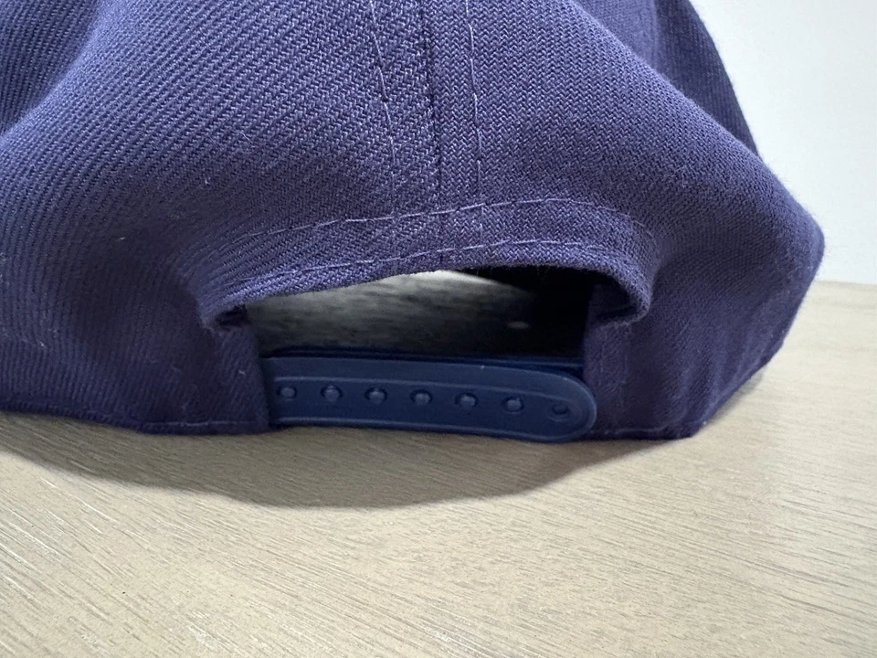 New Era New York Knicks Snapback Hat Blue Tonal 9Fifty - Image 4 of 4