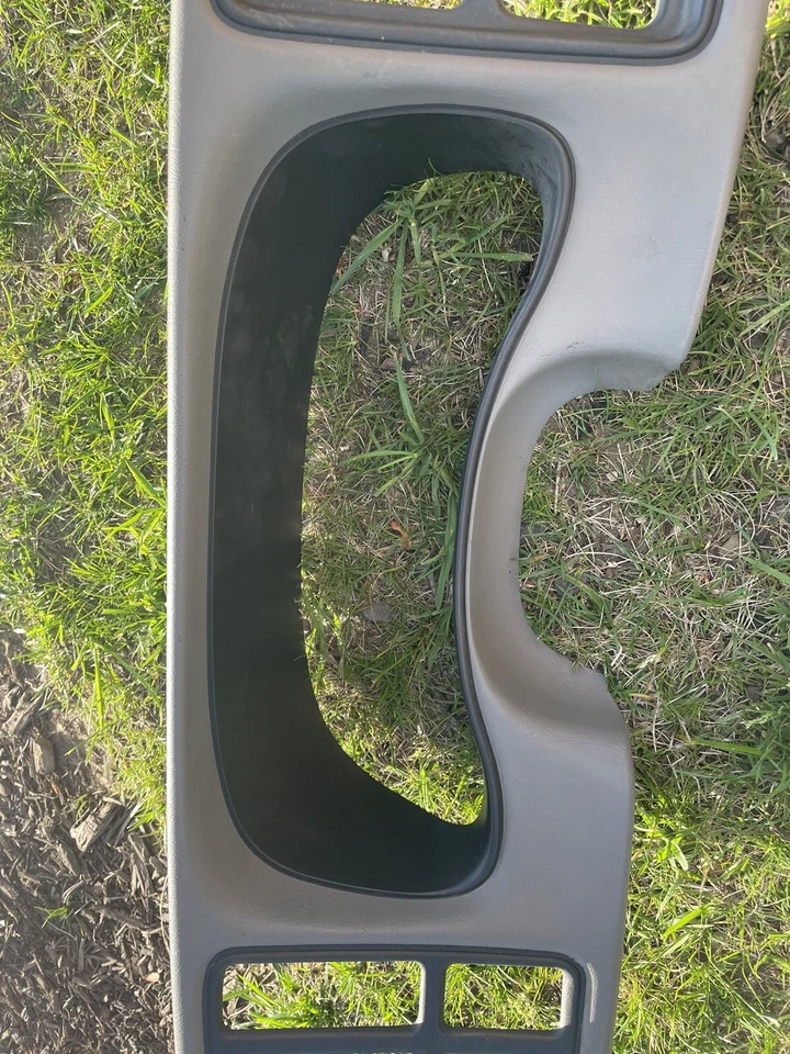 1999-2002 CHEVY SILVERADO/SIERRA/TAHOE/YUKON ПРИБОРНОЙ ПАНЕЛИ БЕЗЕЛЬ P/N 15046575 ПОДЛИННЫЙ OEM - Изображение 4 из 4