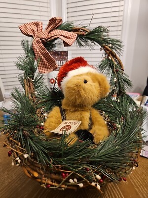 2002 Boyd's Bears Mr. Santabeary in Hanging Basket 18 Inches Great For Door