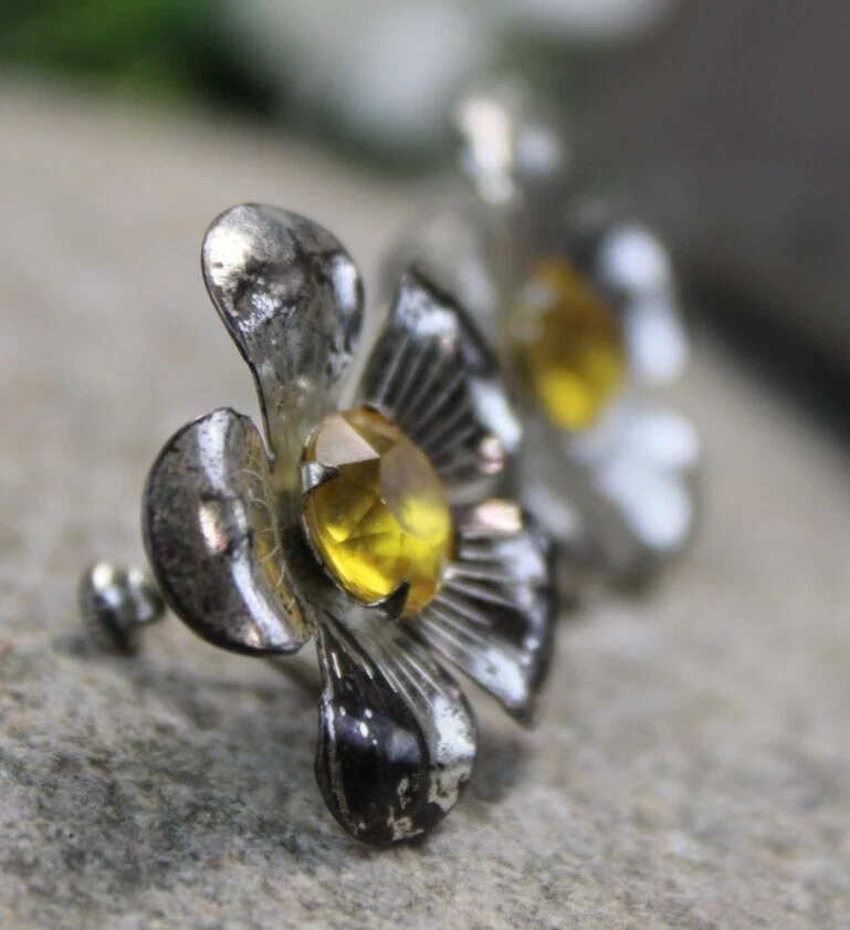 Vintage screw 2024 back earrings