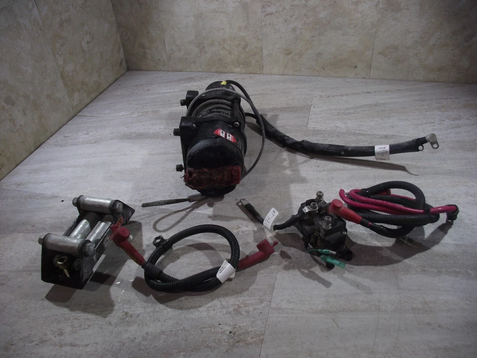 2017 CAN AM OUTLANDER 850 MAX, WARN PROVANTAGE 3000 LB WINCH (OPS1220) Foto 3 de 4