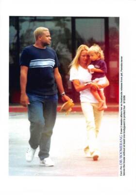 Pressefoto.MLE10460.30x20 cm ca.Pamela.Bodyguard