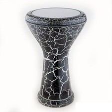 Ethno - Derbouka Egyptienne noire Craquelée Équipée D'une Peau Noire.