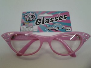 pink horn rimmed glasses