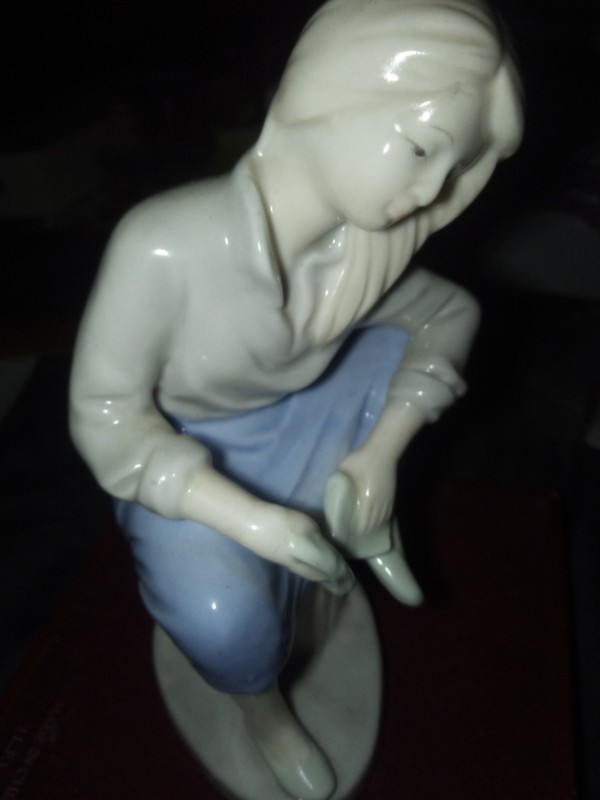 nao lladro figurine Or Similar 