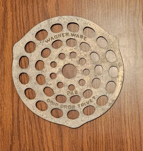 Wagner Ware 248 Dutch Oven, Roaster Trivet  - Sidney, Ohio