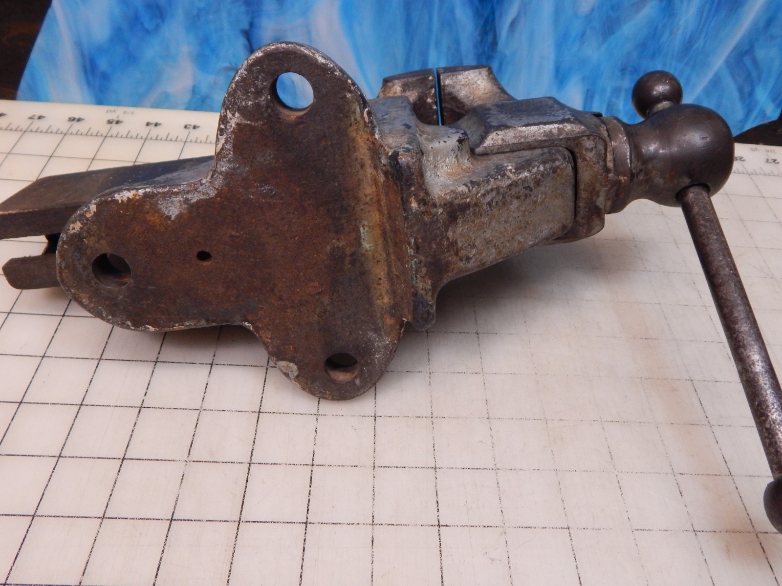 Reed 3" vise 103 Bench Vise Erie PA USA Antique tools 22lb. machinist iron work