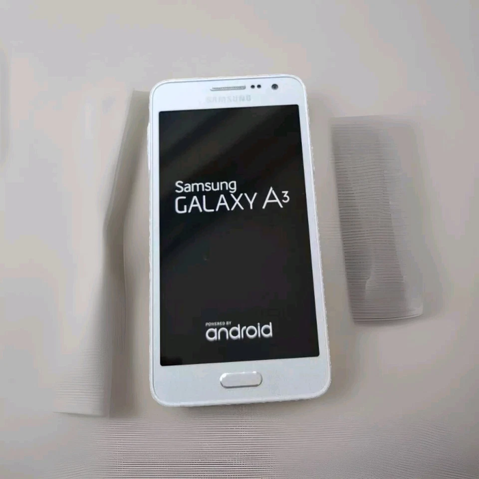 Samsung Galaxy A3 2015 16GB SM-A300FU Android Smartphone ( Ex Condition) O2 - Image 4 of 4