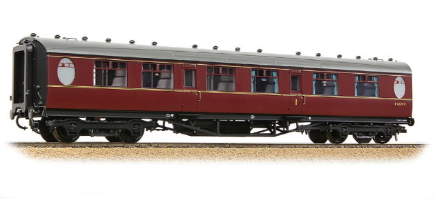 Bachmann OO 34-412A - LNER Thompson Composite Corridor BR Maroon