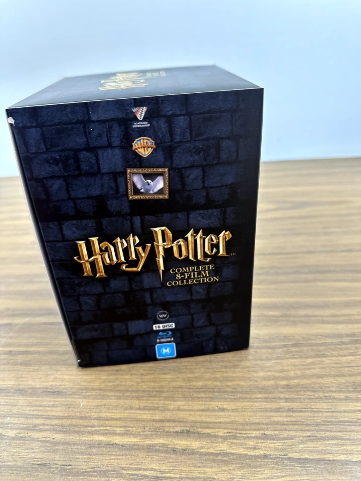 Harry Potter - 8 Film Complete Collection (Blu-ray,16 Disc Set) - Image 4 of 4