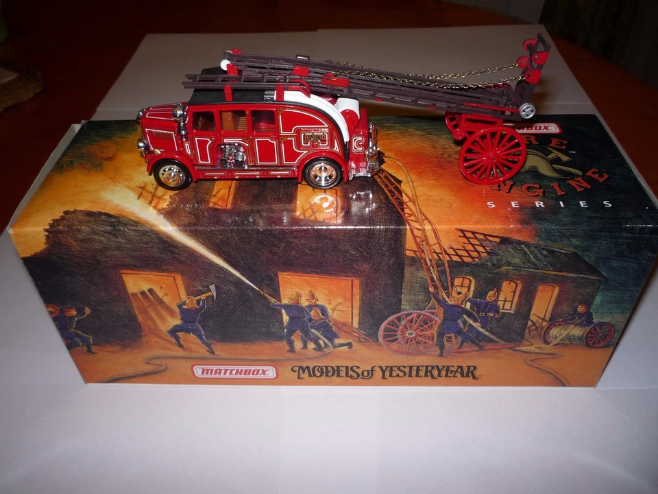 MATCHBOX YFE 08 1936 LEYLAND CUB FK 7 FIRE ENGINE - Photo 1/1