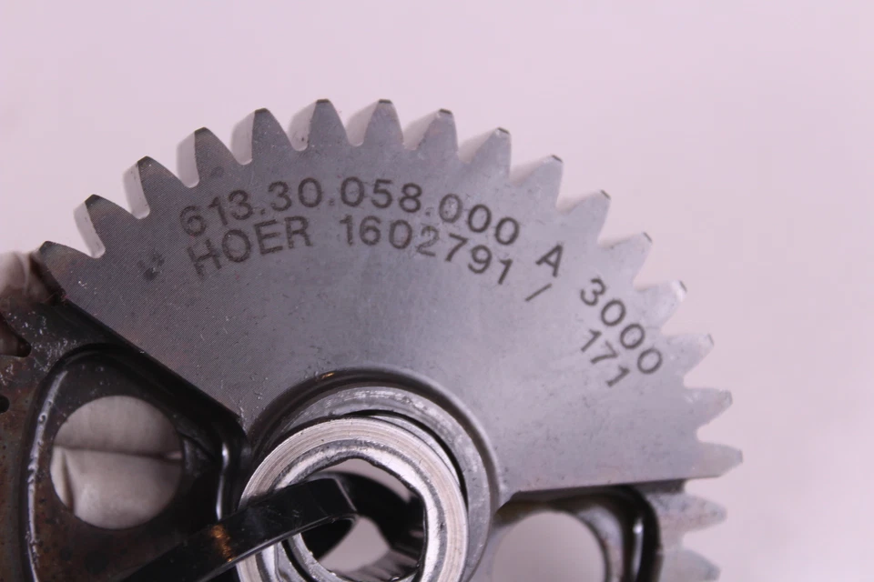 KTM 1290 Super Duke GT 2017 balanceador delantero eje engranaje Foto 2 de 4