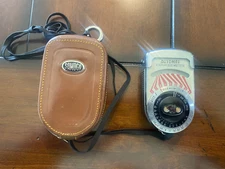 Samoca Vintage Exposure Meter with leather case - Works!