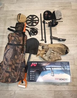 Minelab Equinox 800 Metal detector