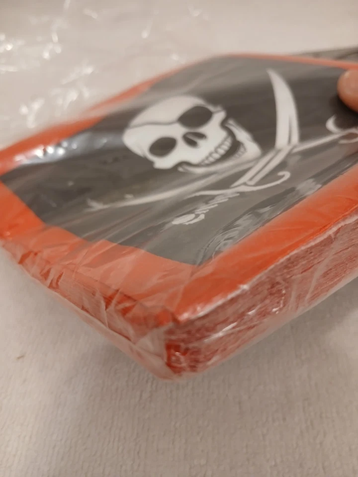 Pirate Skull Paper Napkins 16 Pck Party Scary Halloween Lunch Dinner Funny New  - Image 4 of 4
