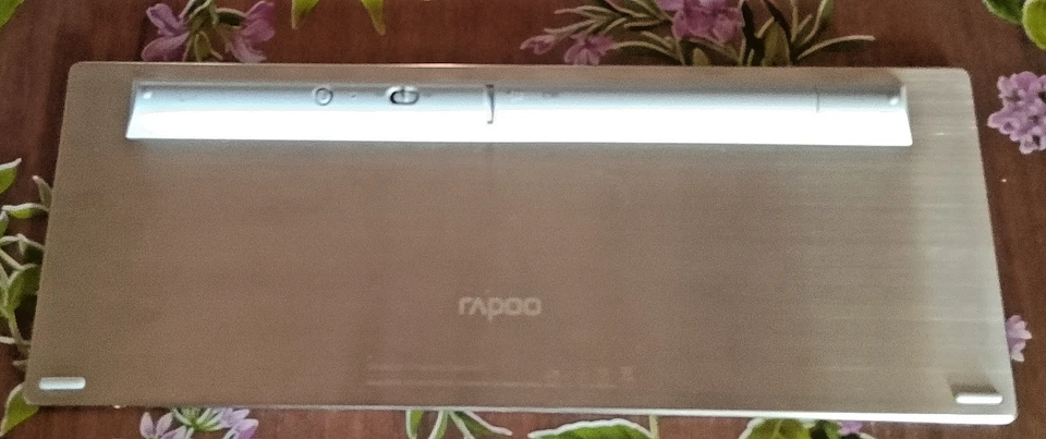 Tastiera Rapoo E6100 Wireless Bluetooth Ultra-slim nuova - Immagine 2 di 2