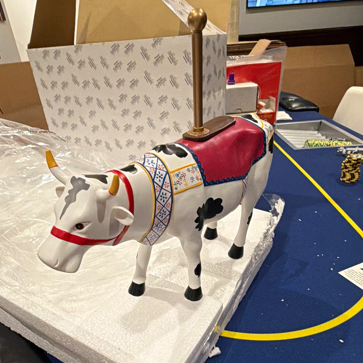 Preços baixos em CowParade Estatuetas de Vaca colecionáveis | eBay